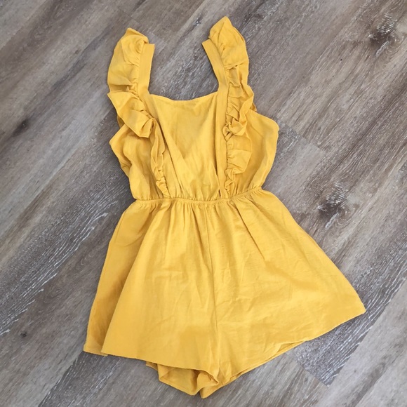 Boutique Mustard Yellow Tie Back Romper Size Small - Picture 6 of 8